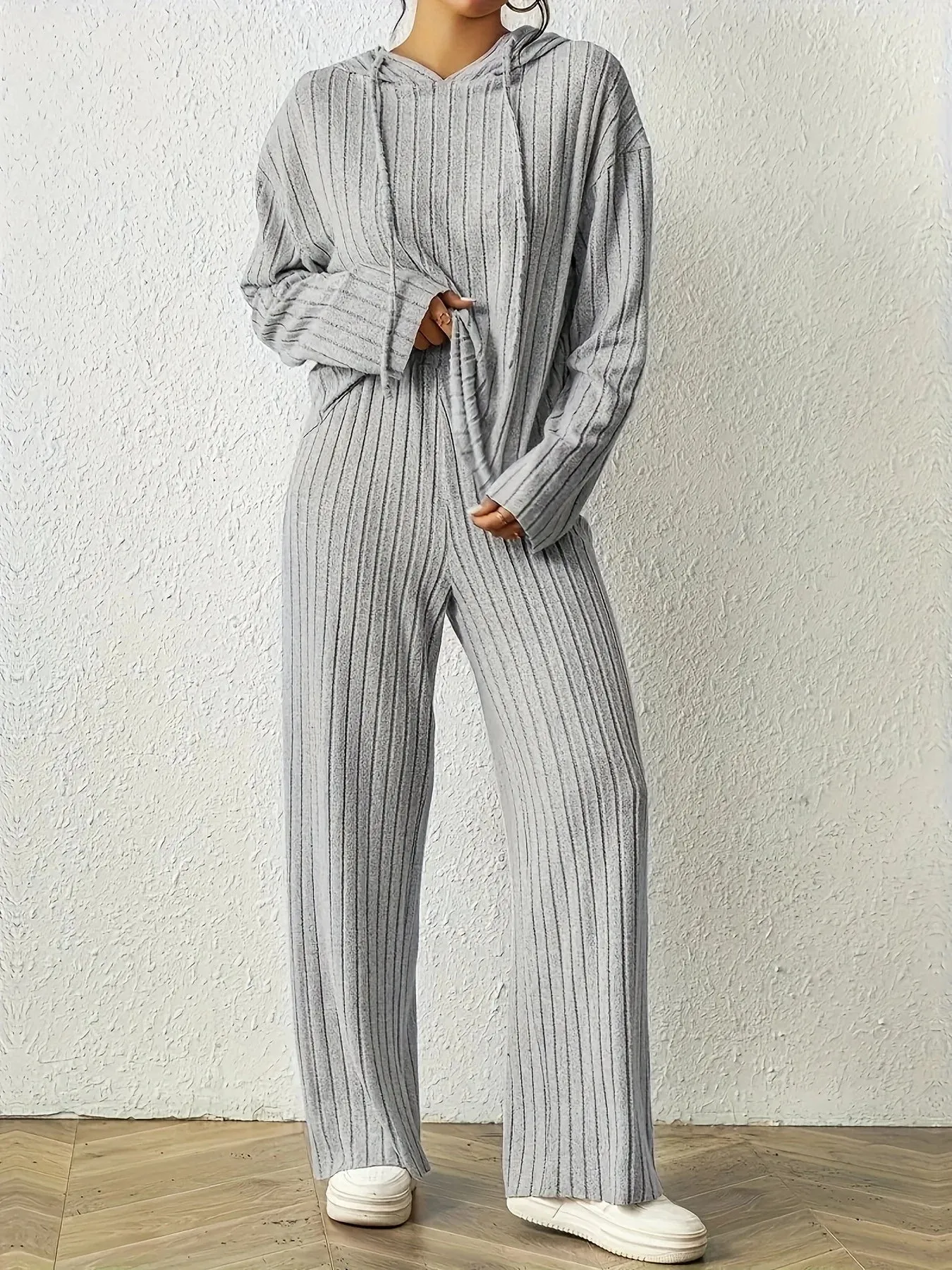 Autumn Women’s Hoodie Suit Set – Casual 2-Piece Hooded Sweatshirt and Sweatpants, Jogging Suit, Outwear Trousers Clothing Set